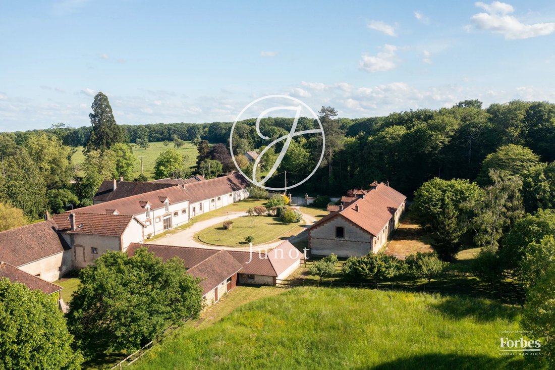 Estate in Toucy, Bourgogne – Franche-Comté, France 5 - 17962136