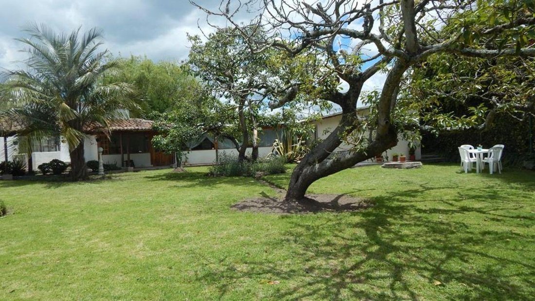 Land in Quito, Pichincha, Ecuador 2 - 17960498