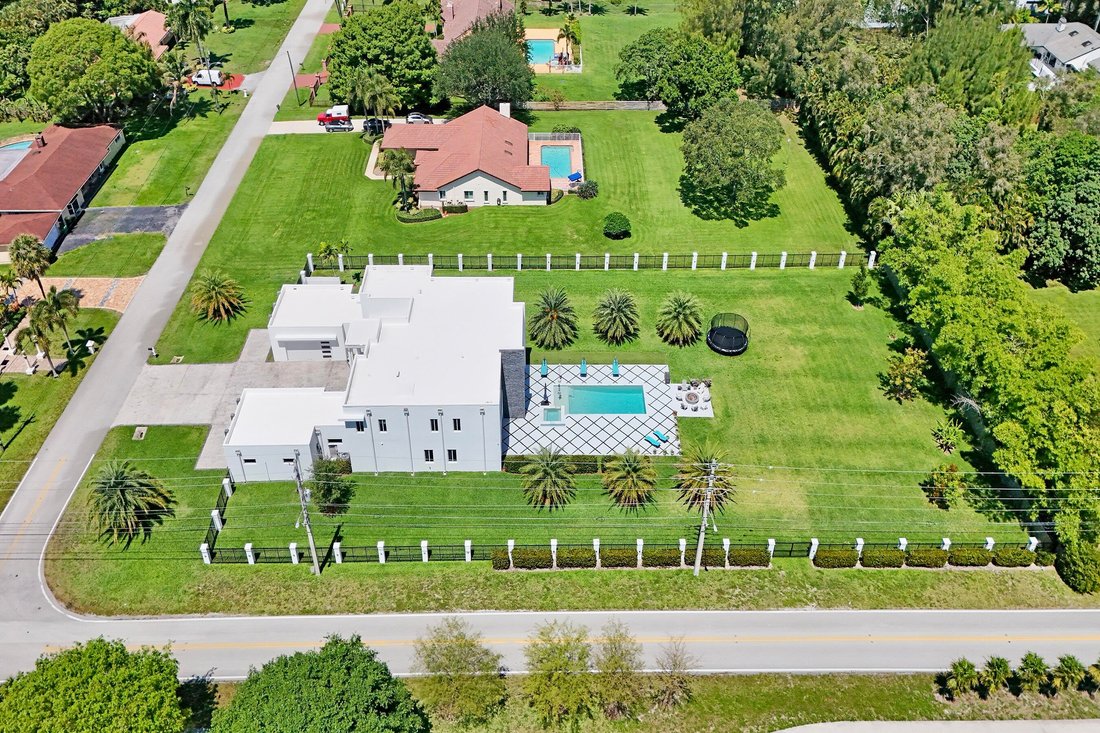 House in Davie, Florida, United States 5 - 17958594