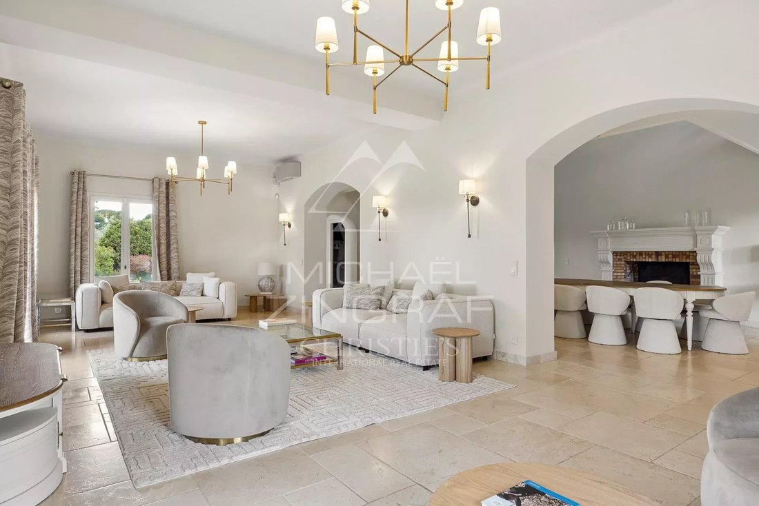 Villa in Antibes, Provence-Alpes-Côte d'Azur, France 3 - 16225414