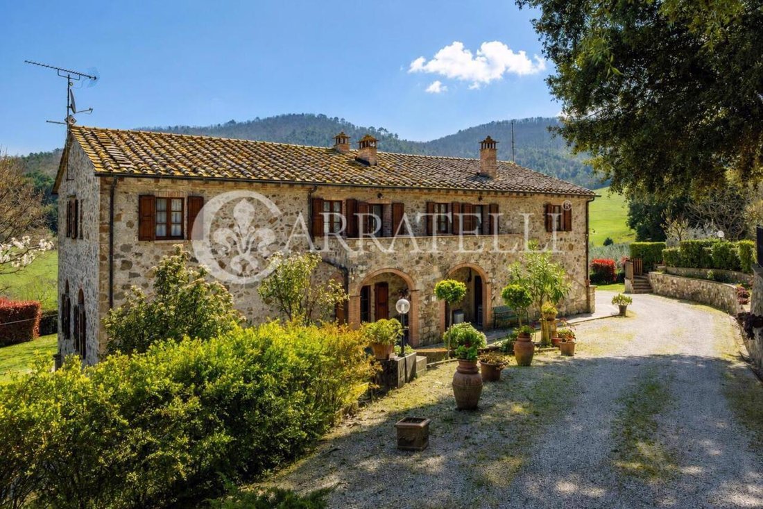 Country House in Volterra, Tuscany, Italy 1 - 17799624