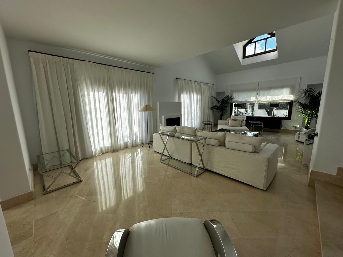 Villa in Guadalmina Alta, San Pedro de Alcantara, Spain 4 - 17960637