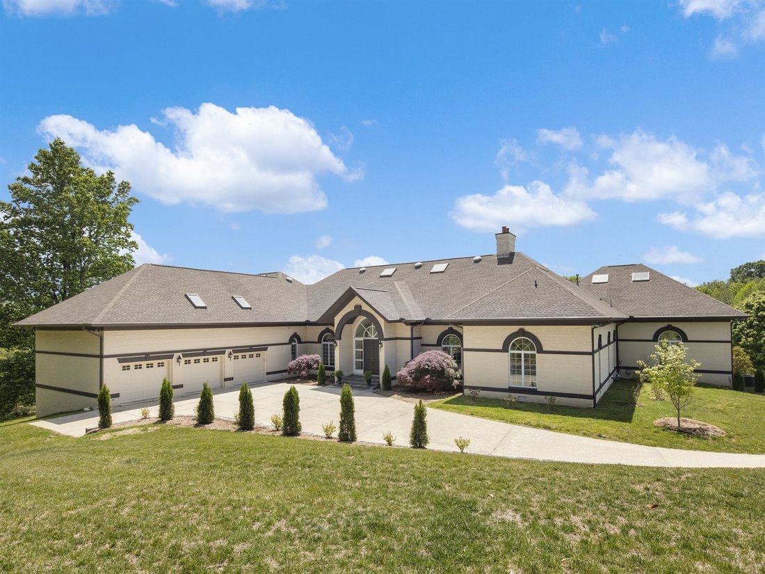 House in Laurel Park, North Carolina, United States 1 - 17963205