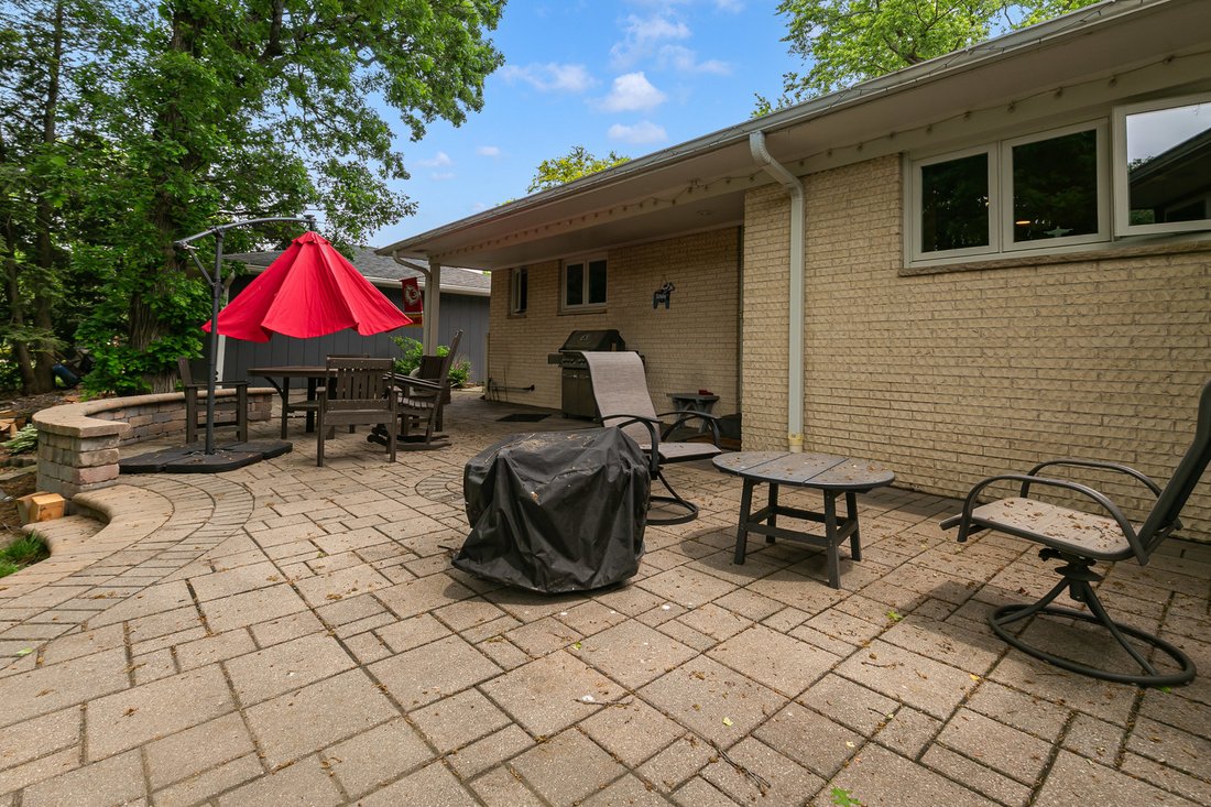 House in Bettendorf, Iowa, United States 3 - 17958402