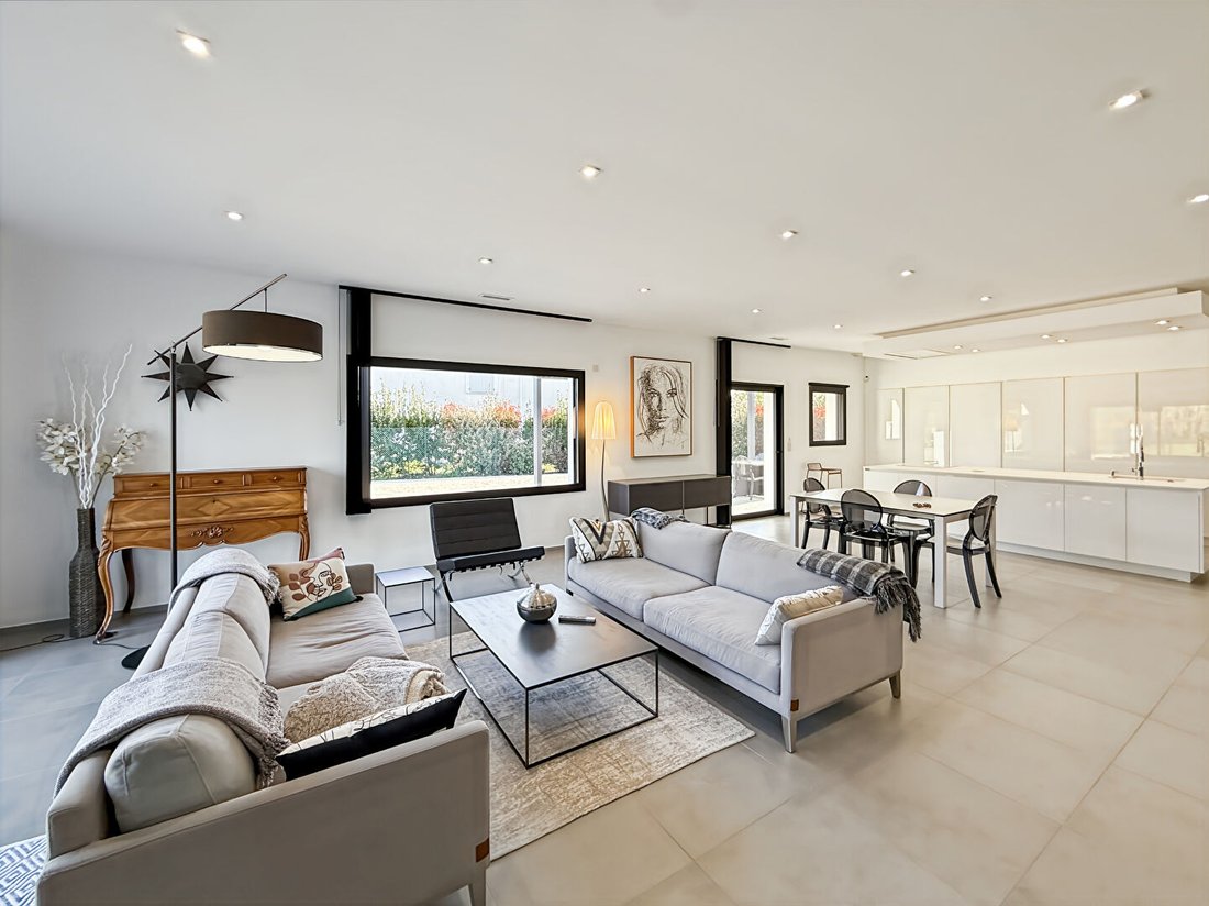 Villa in Noves, Provence-Alpes-Côte d'Azur, France 2 - 17962841