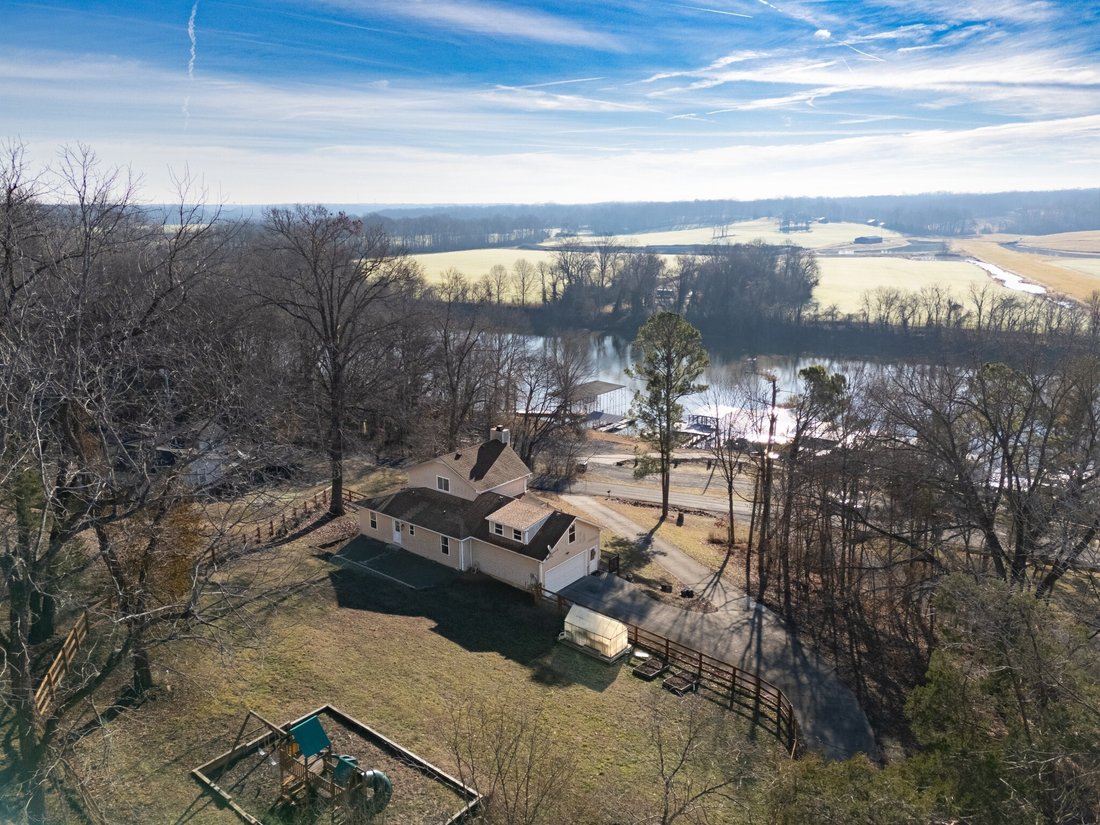 House in Clarksville, Tennessee, United States 2 - 17958082