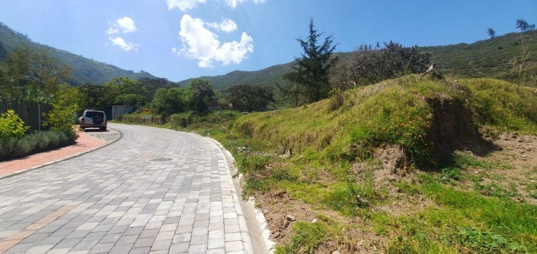 Land in Quito, Pichincha, Ecuador 2 - 17960562
