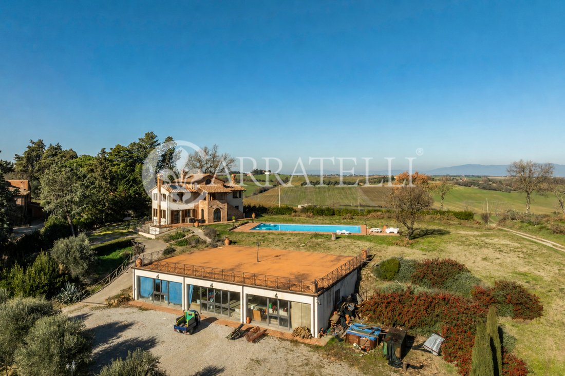 Country House in Castiglione del Lago, Umbria, Italy 3 - 13847589