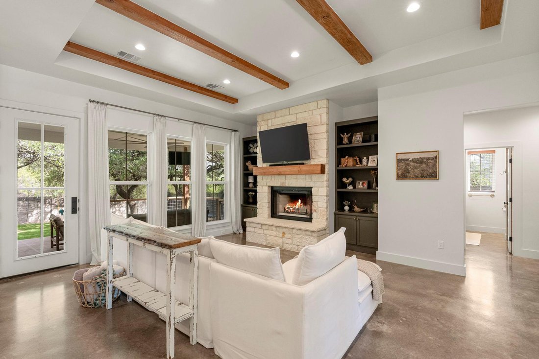 House in Spicewood, Texas, United States 4 - 17961375