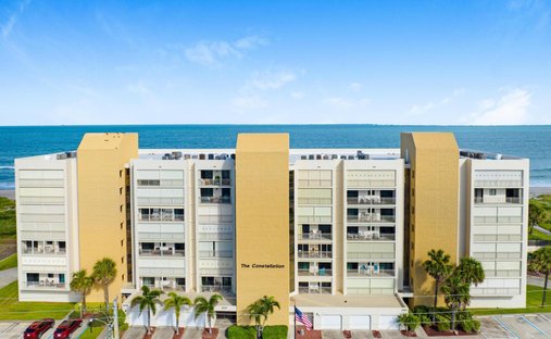 Condo in Cocoa Beach, Florida, United States 1