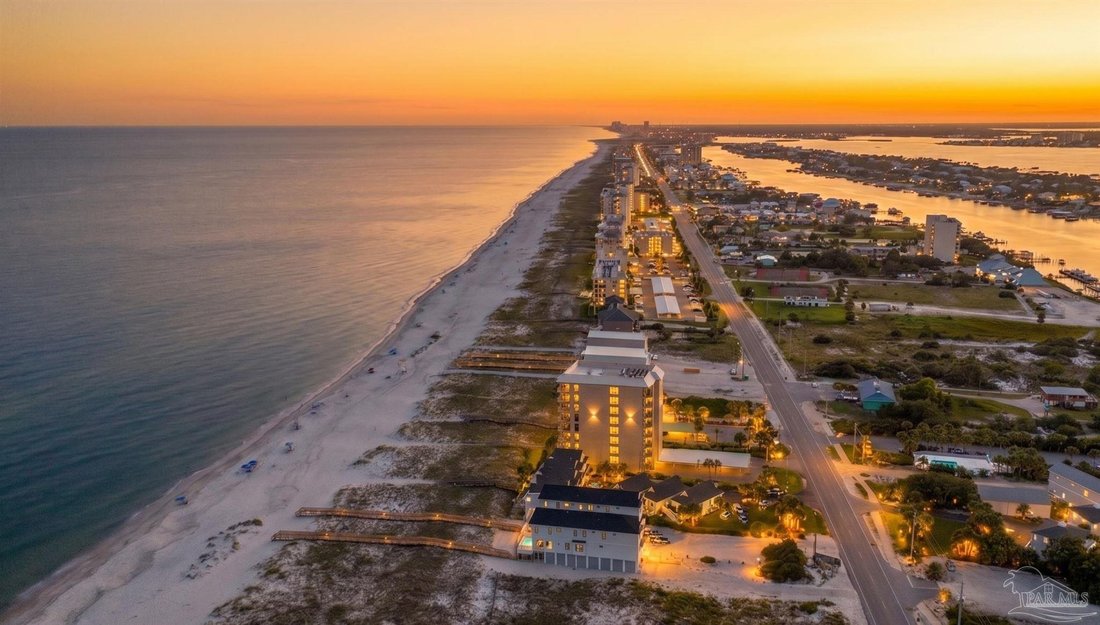 Condo in Pensacola, Florida, United States 3 - 16977271