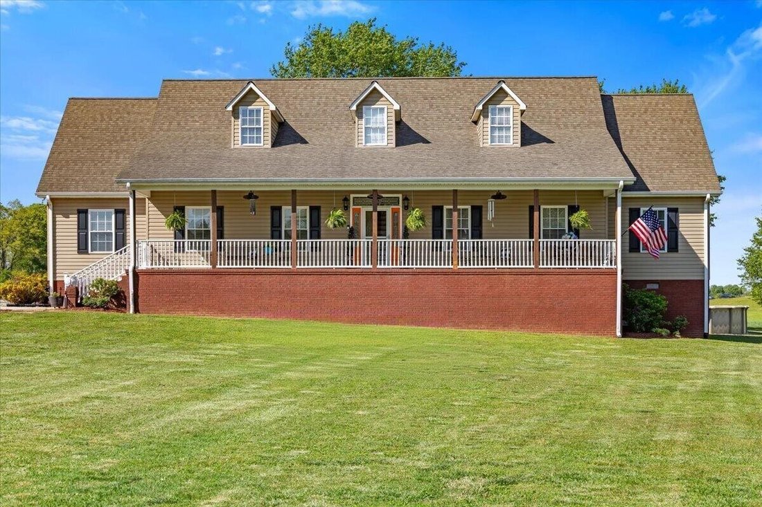 House in Etowah, Tennessee, United States 2 - 17961471