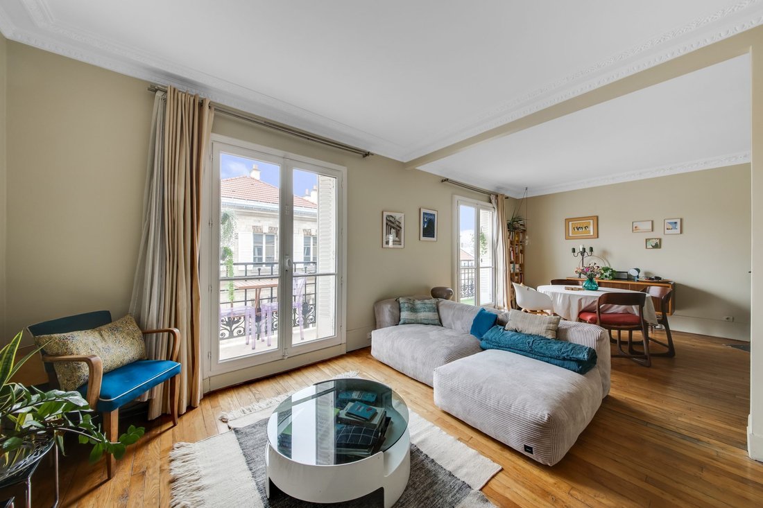 Apartment in La Fourche-Guy Môquet, Paris 17e Arrondissement, Paris 2 - 17963457