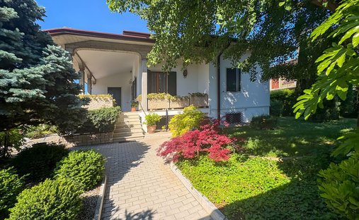 Villa a Vigasio, Veneto, Italia 1