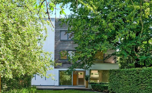 House in Uccle, Brussels, Belgium 1