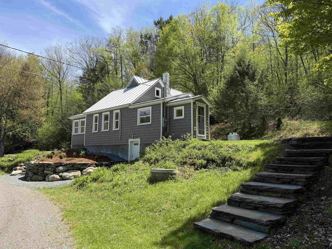 House in Sheffield, Vermont, United States 5 - 17963418