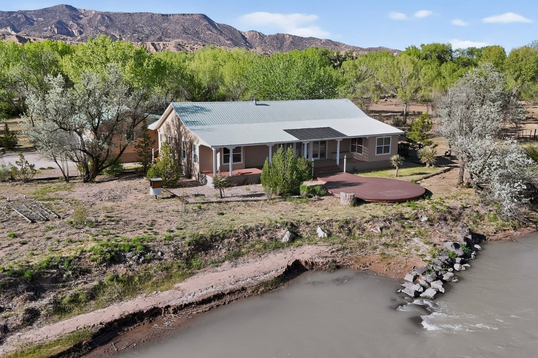 House in Medanales, New Mexico, United States 1 - 17958191