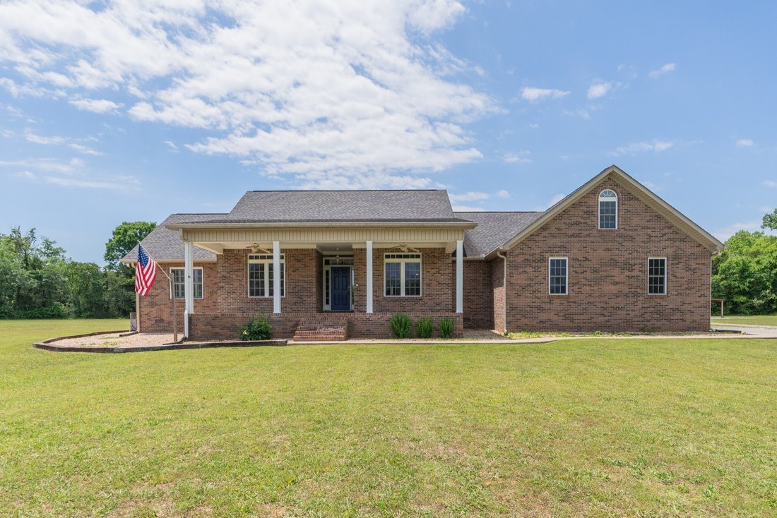 House in Shelbyville, Tennessee, United States 1 - 17367838