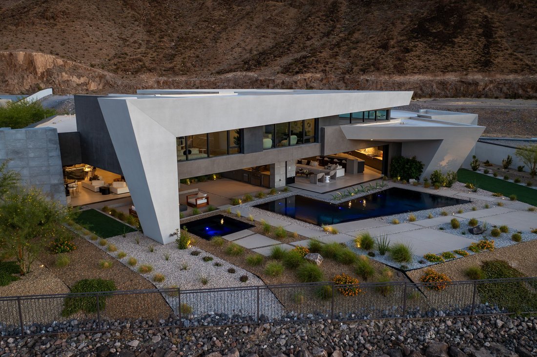 House in Henderson, Nevada, United States 2 - 17960029