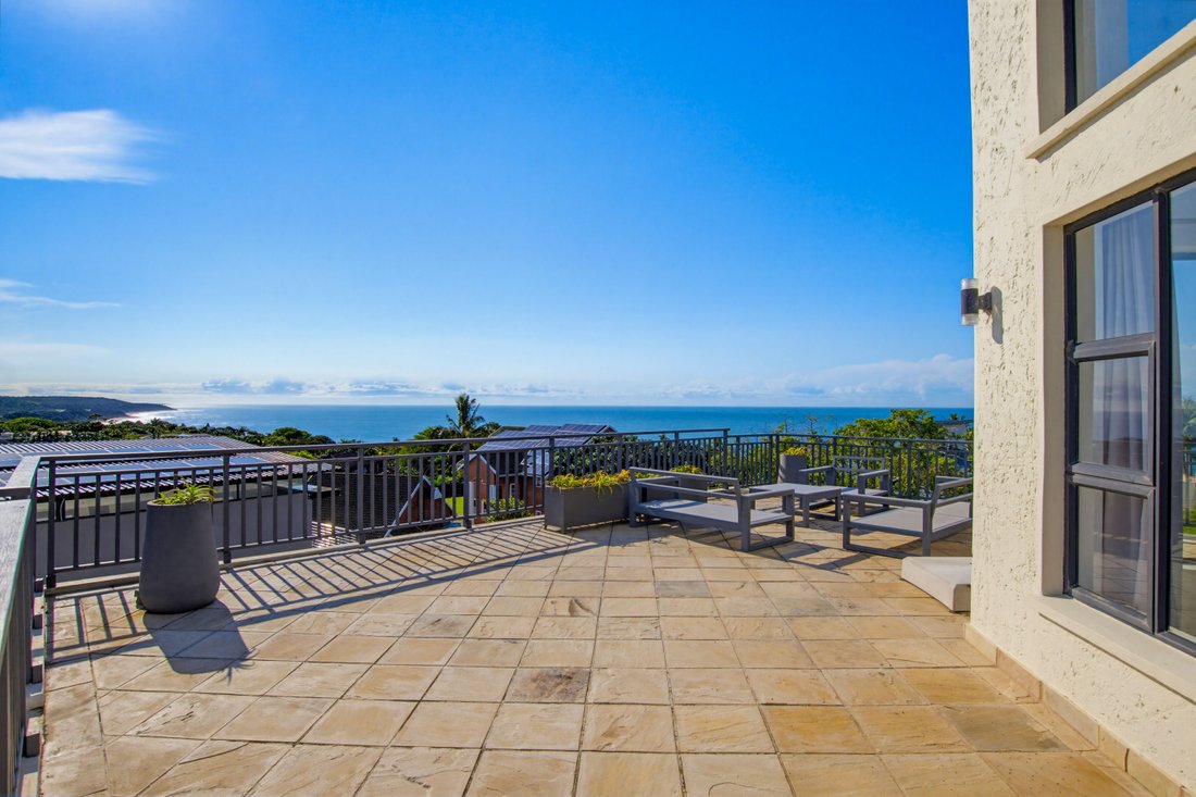 House in Zinkwazi Beach, KwaZulu-Natal, South Africa 1 - 17960014