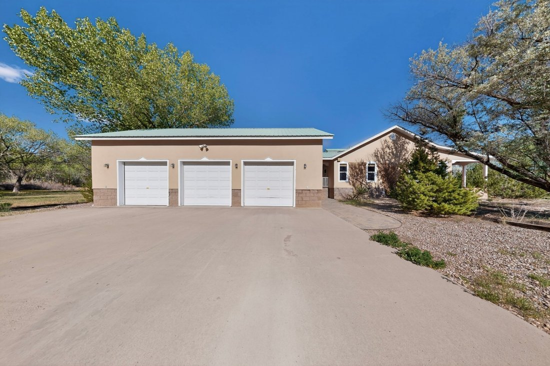 House in Medanales, New Mexico, United States 4 - 17958191