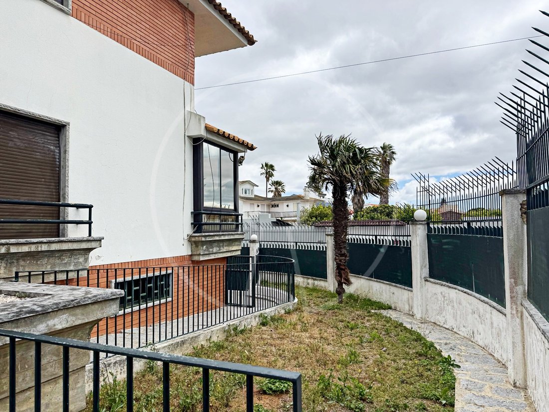 House in Carcavelos e Parede, Lisbon, Portugal 4 - 17962328