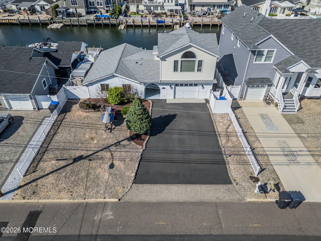 House in Toms River, New Jersey, United States 1 - 17957913