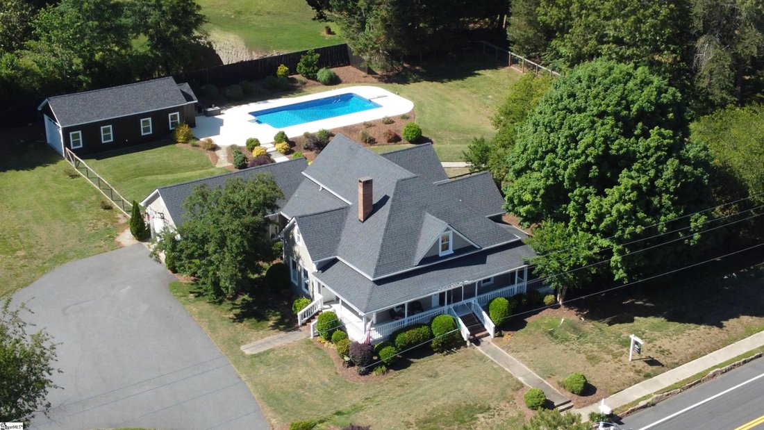 House in Landrum, South Carolina, United States 1 - 17916437