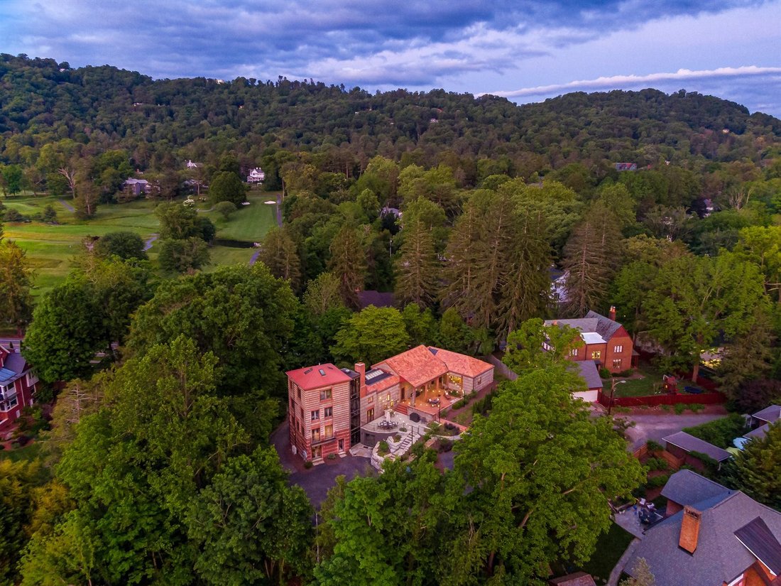 House in Asheville, North Carolina, United States 2 - 17963156