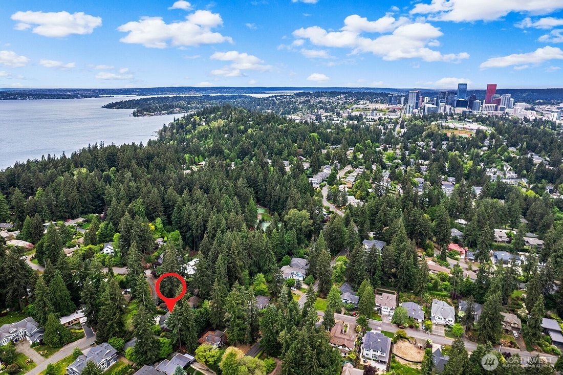 House in Bellevue, Washington, United States 2 - 17963398