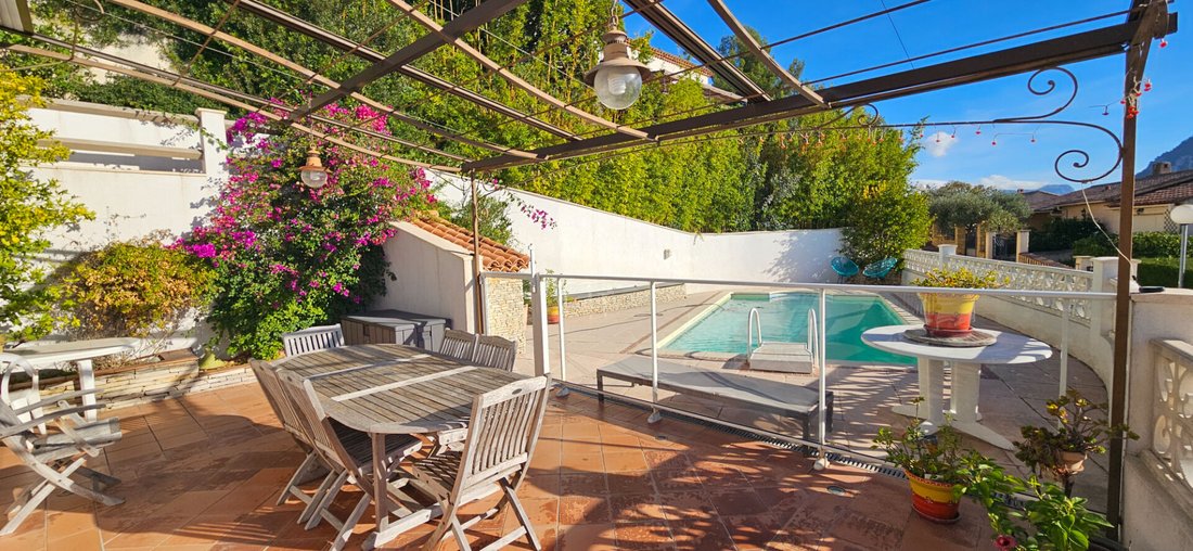 Villa in Notre Dame des Routes, Toulon, France 5 - 17962847