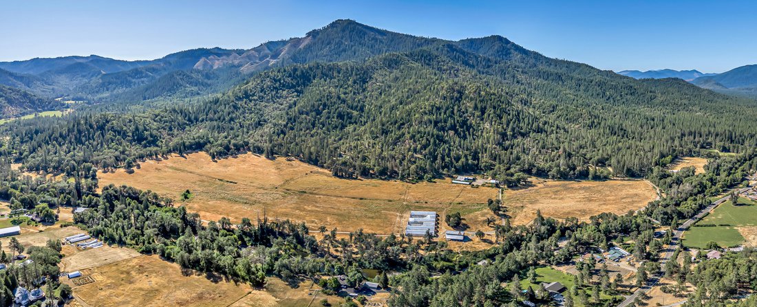 Land in Rogue River, Oregon, United States 1 - 17963419