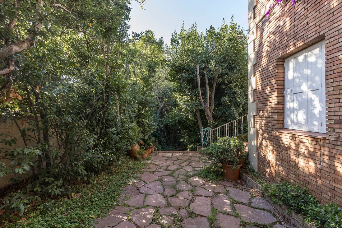 House in Sarrià-Sant Gervasi, Barcelona, Spain 3 - 17961152