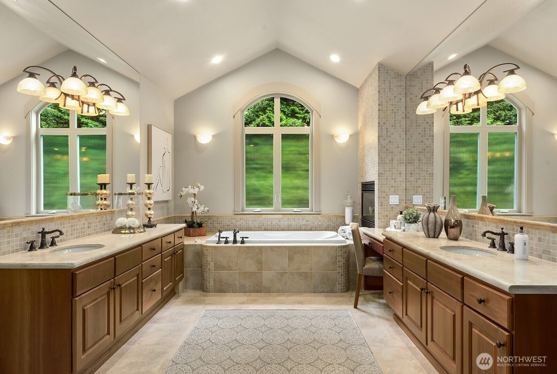 House in Bellevue, Washington, United States 4 - 17963398