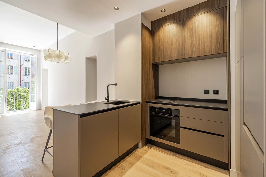 Apartamento en Niza, Provenza-Alpes-Costa Azul, Francia 3 - 17962224