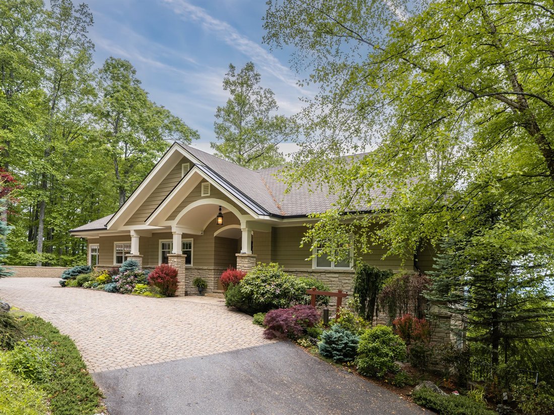 House in Weaverville, North Carolina, United States 3 - 17963191