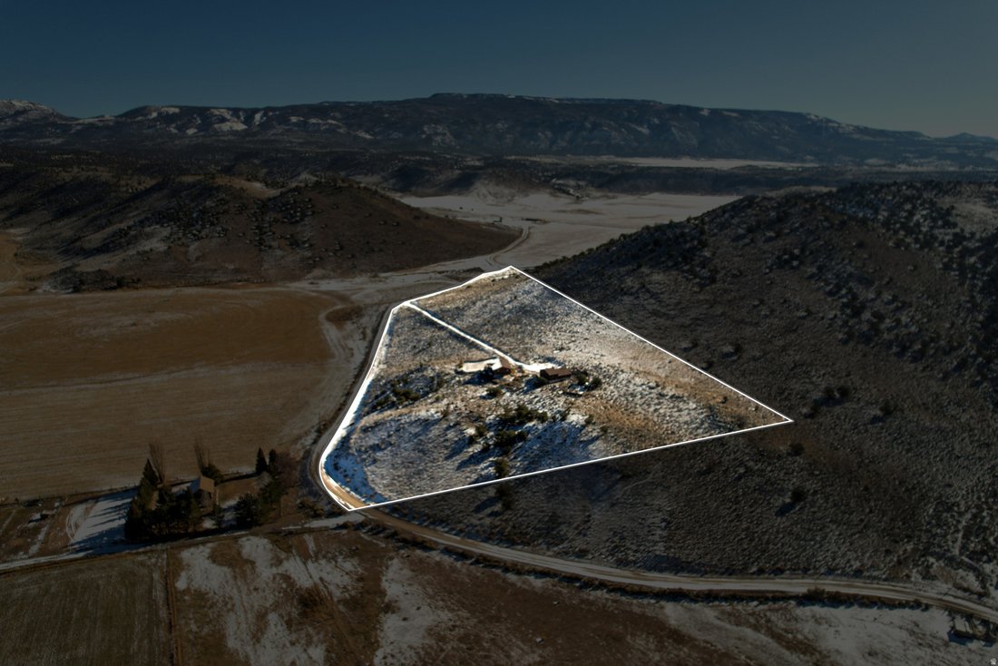 House in Fremont, Utah, United States 1 - 17961260