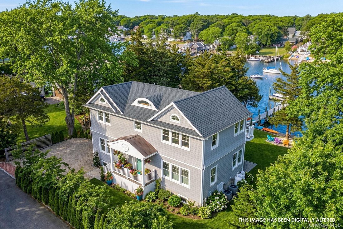 House in Aquebogue, New York, United States 1 - 17670985
