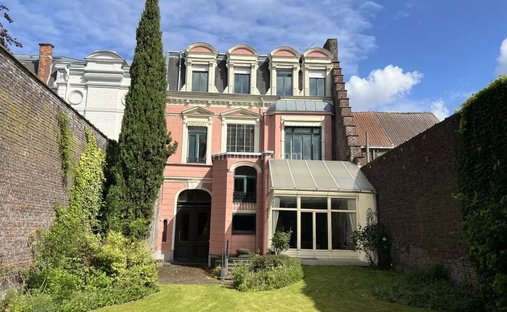 Estate in Roubaix, Hauts-de-France, France 1