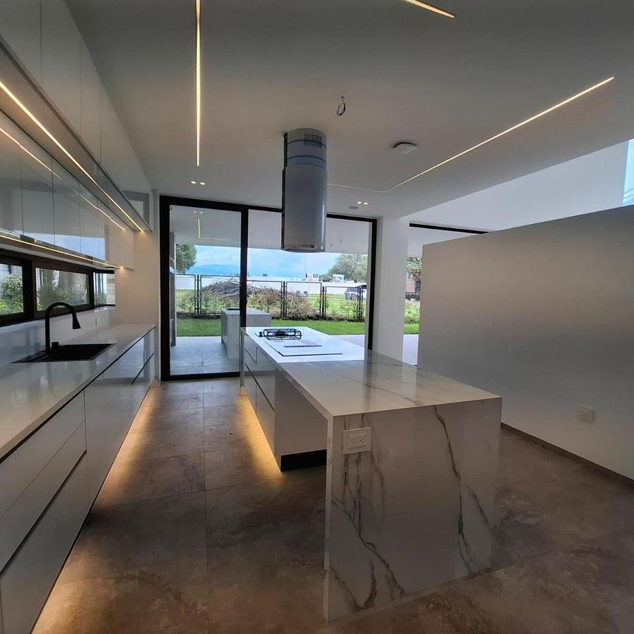House in Quito, Pichincha, Ecuador 2 - 17960567