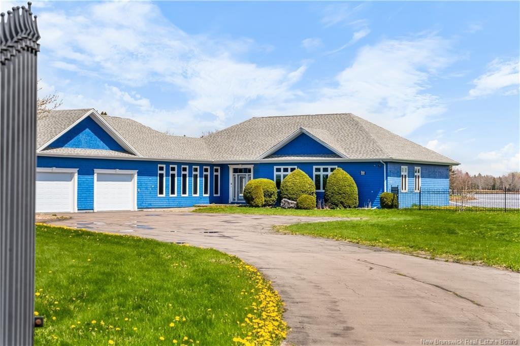 House in Beaubassin East, New Brunswick, Canada 3 - 17959834