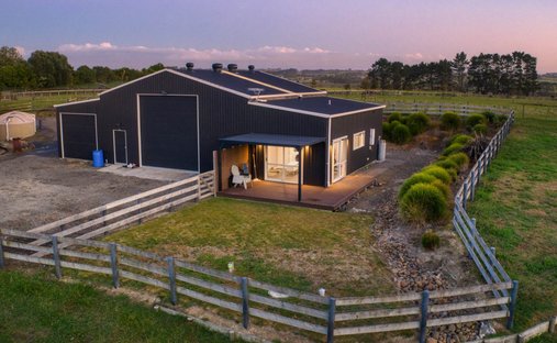 House in Waiau Pa, Auckland, New Zealand 1