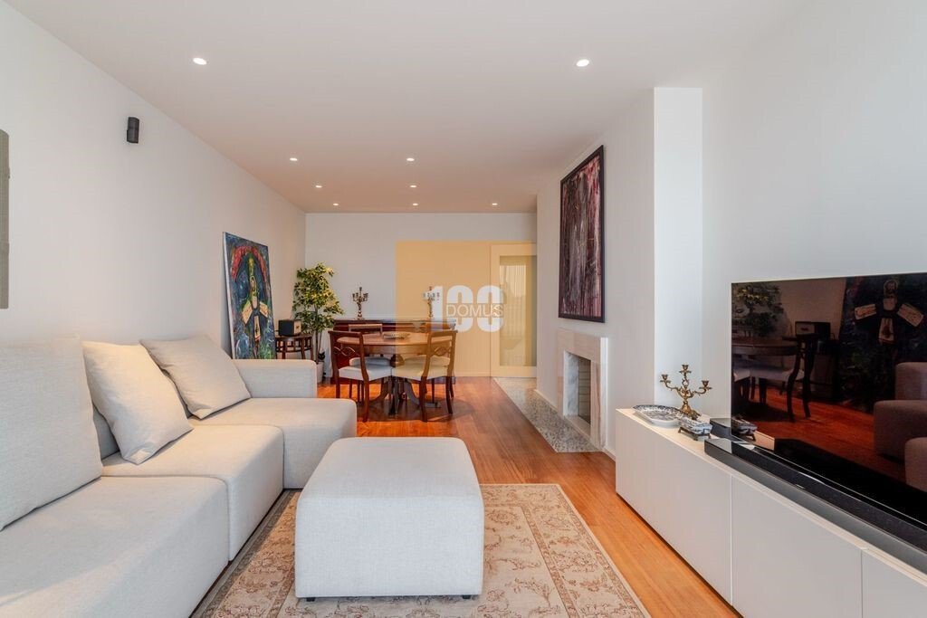 Apartment in Cedofeita, Santo Ildefonso, Se, Miragaia, Sao Nicolau e Vitoria, Porto District, Portugal 5 - 17962351