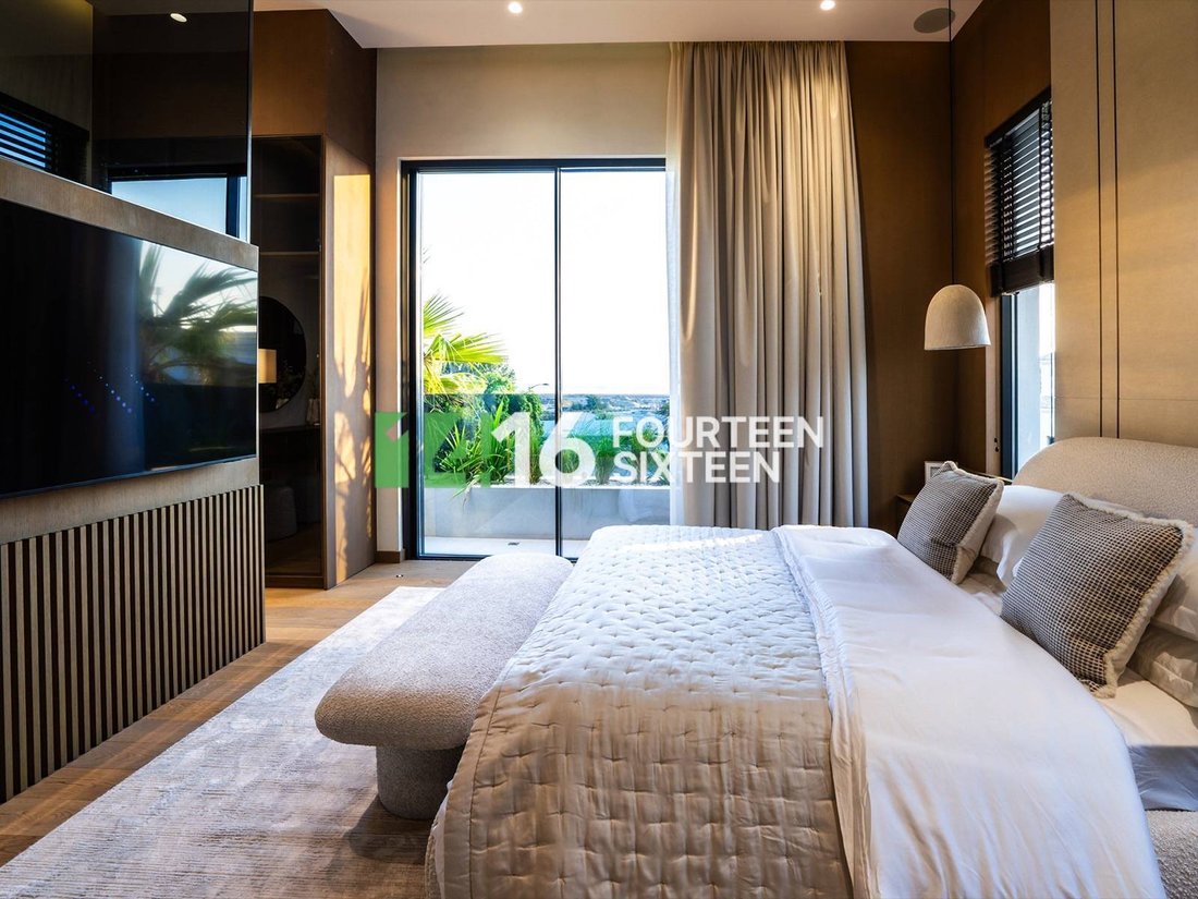 Villa in Jumeirah Golf Estates, Dubai, United Arab Emirates 4 - 17958255