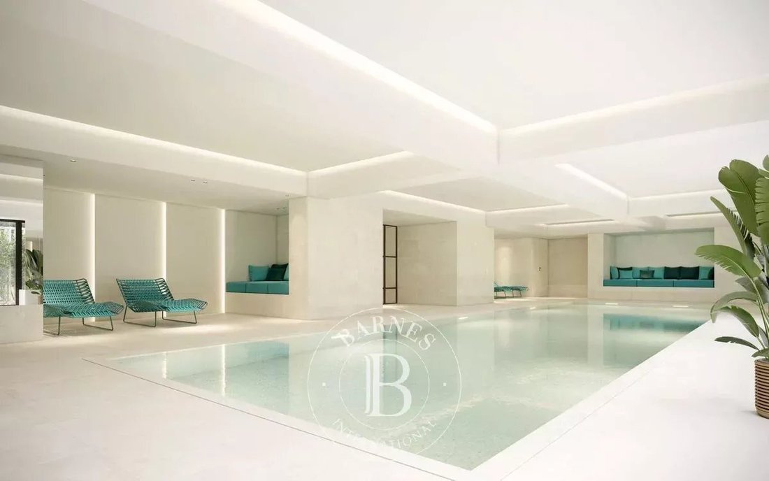 Apartment in Villiers-Danton, Levallois-Perret, France 3 - 17959453