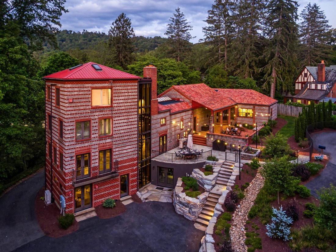 House in Asheville, North Carolina, United States 1 - 17963156