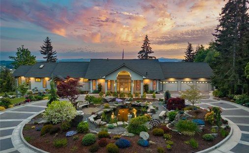 House in Chehalis, Washington, United States 1