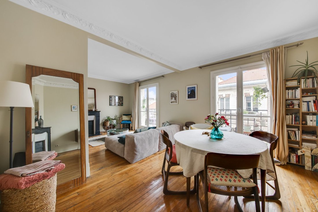 Apartment in La Fourche-Guy Môquet, Paris 17e Arrondissement, Paris 4 - 17963457