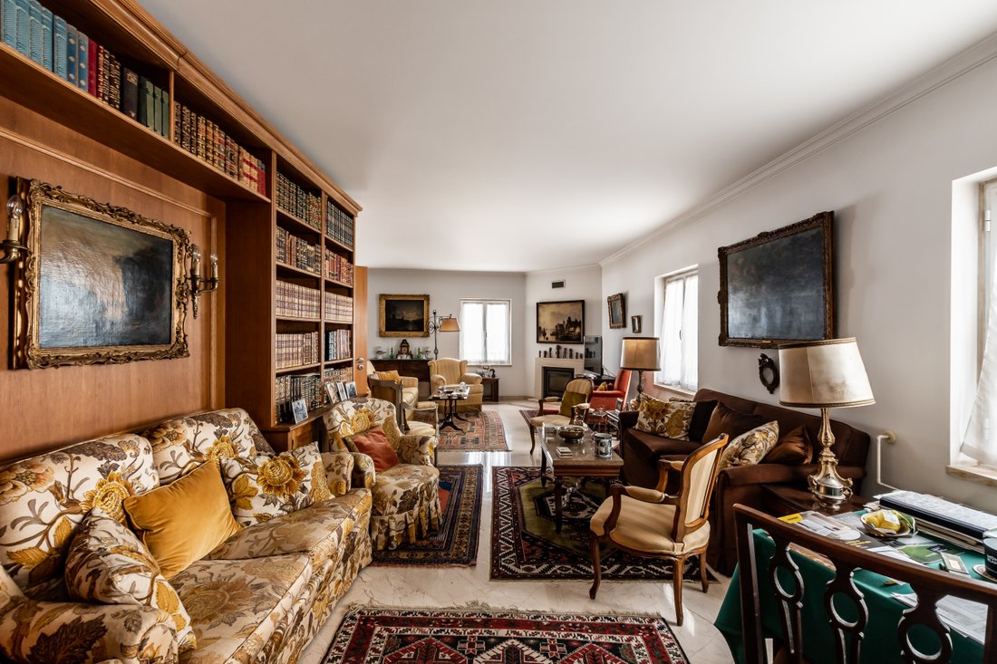 Townhouse in Paco de Arcos, Lisbon, Portugal 5 - 17963953