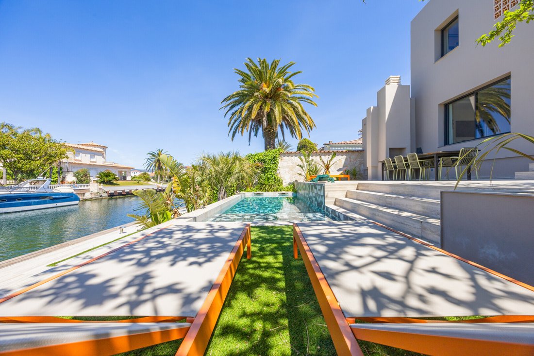 House in Empuriabrava, Catalonia, Spain 2 - 17964103